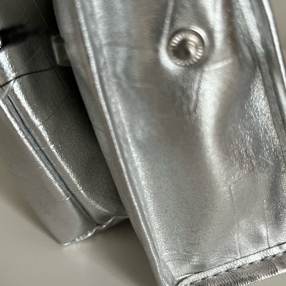 KENNETH COLE REACTION COSMETIC BAGS - Picture 7 of 11